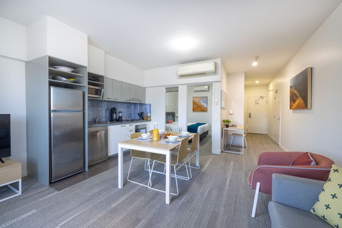 Aligned Corporate Residences Mackay - Bed n Breakfasts 5