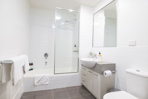 Aligned Corporate Residences Mackay - Bed n Breakfasts 6