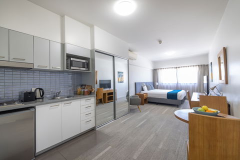 Aligned Corporate Residences Mackay - Bed n Breakfasts 8