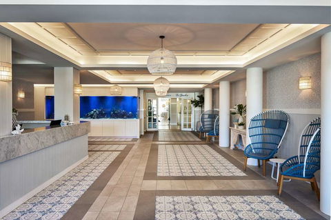The Beachcomber Hotel & Resort - Local Tourism 1