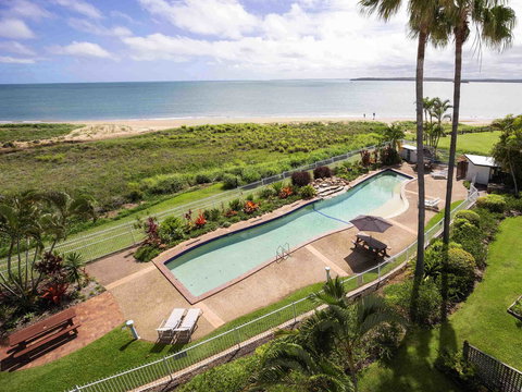 BreakFree Great Sandy Straits - Australia Shopping 2