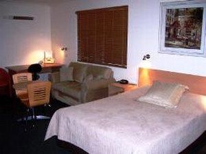 Aston Hill Motor Lodge - Accommodation Australia 1