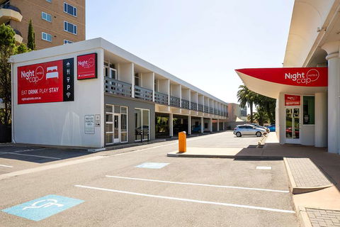 Watermark Glenelg - Accommodation Australia 0