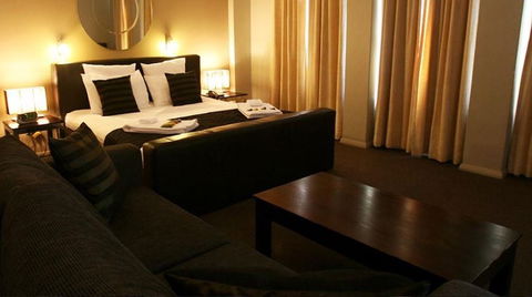 The Clarendon Hotel - Accommodation Australia 1