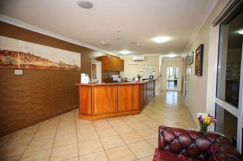 Roma Explorers Inn - Local Tourism 1