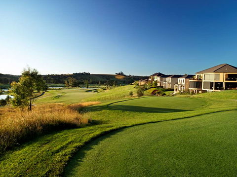 Yarra Valley Lodge - Local Tourism 1