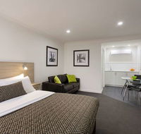 Hamilton Lonsdale Motel - Bed n Breakfasts