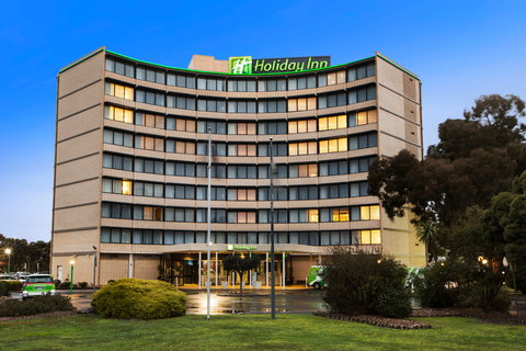 Holiday Inn Melbourne Airport - Australia Shopping 1