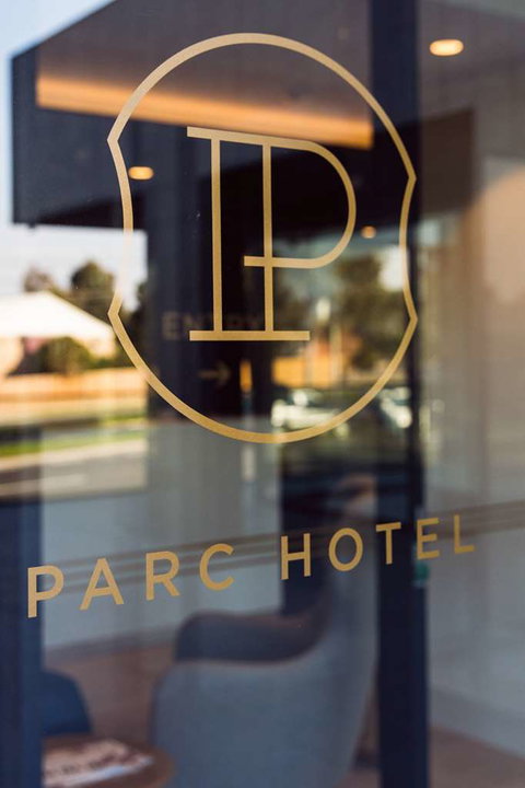 Parc Hotel - Accommodation Australia 0