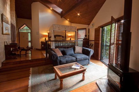 Escarpment Retreat - Local Tourism 2