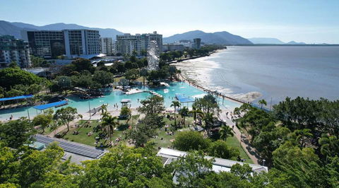 Pacific Hotel Cairns - Local Tourism 0
