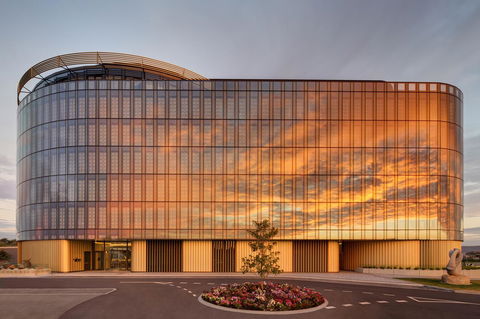 Vibe Hotel Canberra - Australia Shopping 28