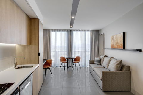 Vibe Hotel Canberra - Australia Shopping 44