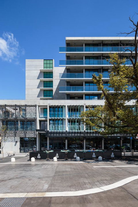 Avenue Hotel Canberra - Accommodation Australia 24