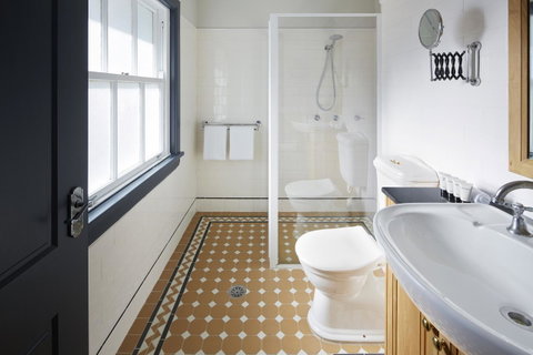 Brassey Hotel - Managed By Doma Hotels - Accommodation Australia 10