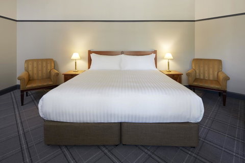 Brassey Hotel - Managed By Doma Hotels - Accommodation Australia 8