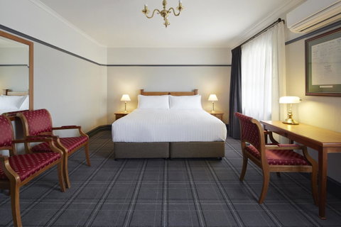 Brassey Hotel - Managed By Doma Hotels - Accommodation Australia 0