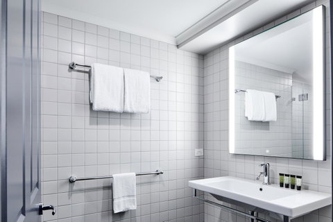 Brassey Hotel - Managed By Doma Hotels - Accommodation Australia 15