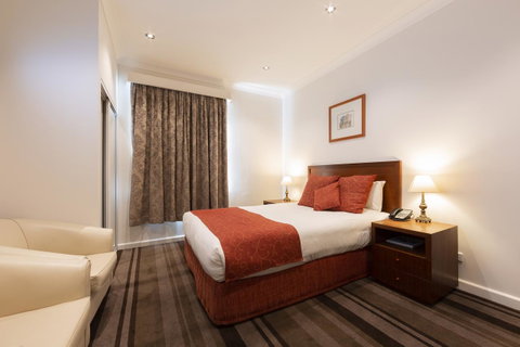 Mercure Canberra - Accommodation Australia 22