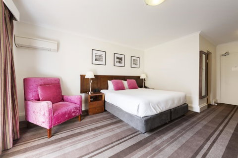 Mercure Canberra - Accommodation Australia 11