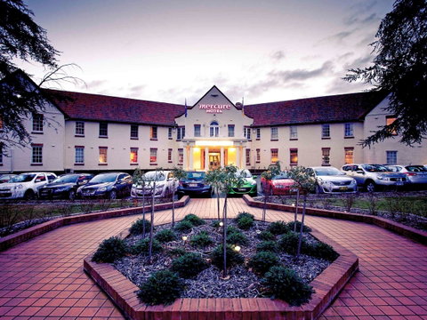 Mercure Canberra - Accommodation Australia 0