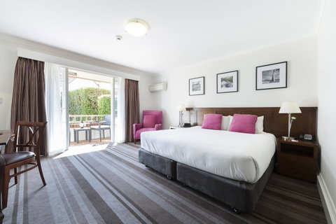 Mercure Canberra - Accommodation Australia 2