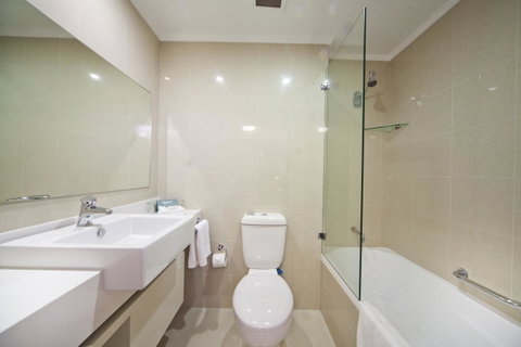 Mercure Canberra - Accommodation Australia 33