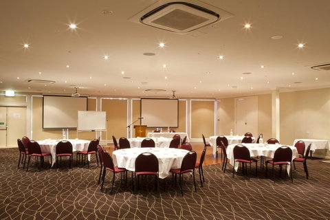 Mercure Canberra - Accommodation Australia 42