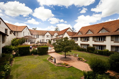Mercure Canberra - Accommodation Australia 26