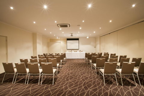 Mercure Canberra - Accommodation Australia 39