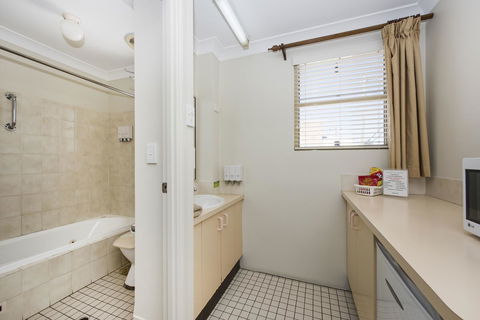 Soldiers Motel - Accommodation Australia 7