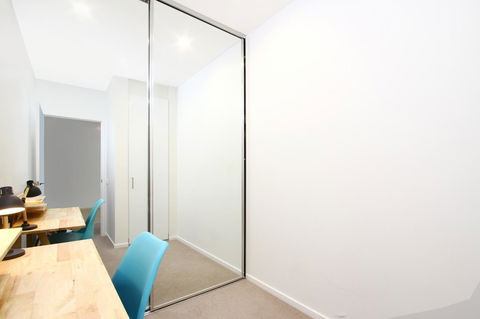 IQ Smart Apartments 704 Braddon ACT - Accommodation Australia 1