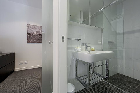 Mode 220 Braddon ACT - Accommodation Australia 7