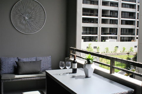 Modern Executive Apt@Barton*1BR*WiFi*Gym*Secure Parking*Canberra - Accommodation Australia 2