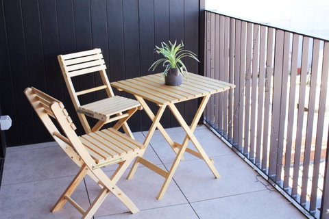 Stylish, Modern, Cute As A Button - Braddon CBD - Accommodation Australia 13