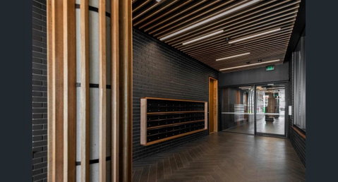 Stylish, Modern, Cute As A Button - Braddon CBD - Accommodation Australia 1