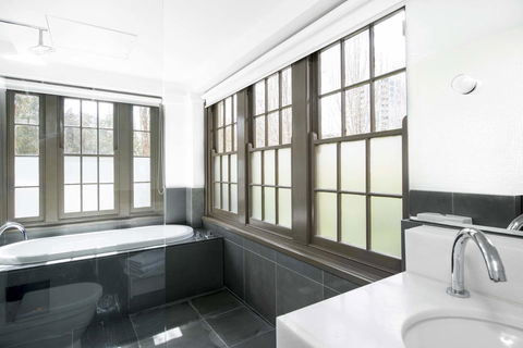 Peppers Gallery Hotel - Accommodation Australia 10
