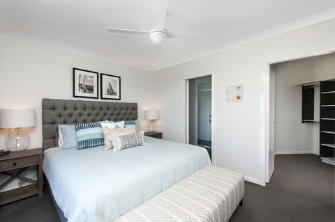 Mollymook Beachfront Penthouse 9 - Accommodation Australia 11