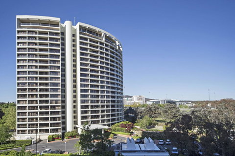 BreakFree Capital Tower Apartments - Australia Shopping 6