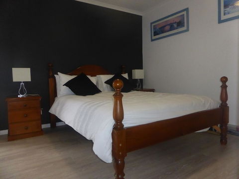 Lure Bed And Breakfast - Accommodation Australia 6