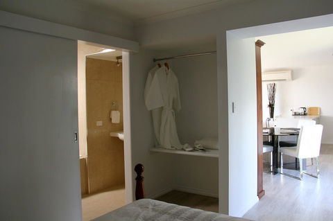 Lure Bed And Breakfast - Accommodation Australia 5