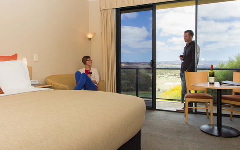 McCracken Country Club - Accommodation Australia 13