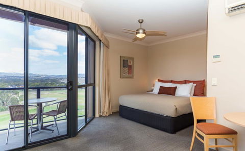 McCracken Country Club - Accommodation Australia 16