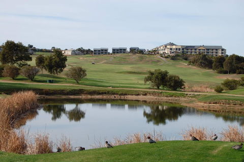 McCracken Country Club - Accommodation Australia 4