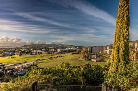 McCracken Country Club - Accommodation Australia 5