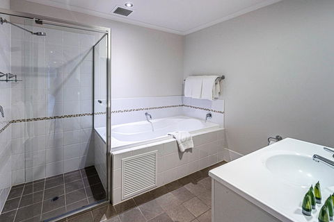 McCracken Country Club - Accommodation Australia 38