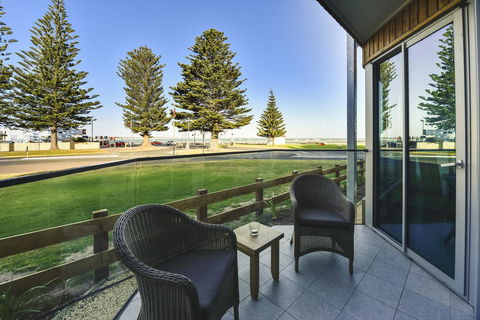 Bonnies Of Beachport - Accommodation Australia 32