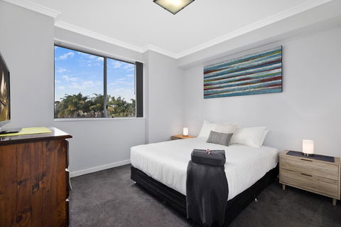 Lakeside Waterfront Apartment The Entrance - Australia Shopping 7