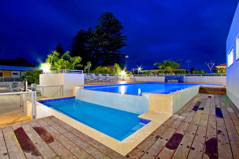 Lakeside Waterfront Apartment The Entrance - Australia Shopping 14