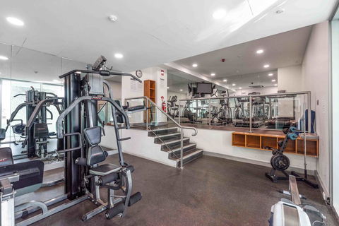 Port Adelaide Executive Waterfront Apartment - Accommodation Australia 27